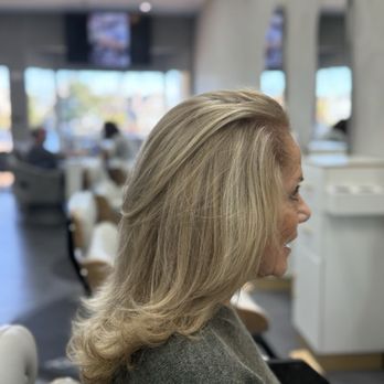 Bliss & Blade Salon - Fernanda technique of blending perfect - Hair Salons Near Me - Foster City, California Bliss & Blade Salon - Fernanda technique of blending perfect - Hair Salons Near Me - Foster City, California