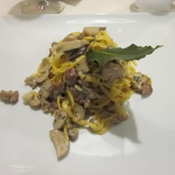 La Bussola - Ci Vediamo Li... - Pasta with Porcini, truffles and Salsiccia
