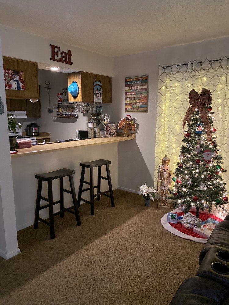 SEVILLE APARTMENTS Updated September 2024 10 Photos 4641 Oakwood