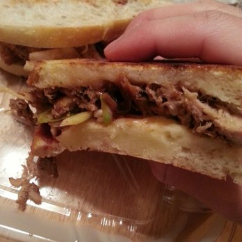 Melt - BBQ Pulled Pork - Food Trucks Near Me - Worcester, Massachusetts