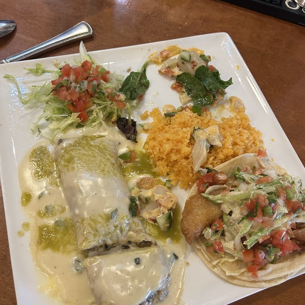Maximo's Cantina - Chefs special. COMBO. - Mexican Near Me - Elkhorn, Nebraska Maximo's Cantina - Chefs special. COMBO. - Mexican Near Me - Elkhorn, Nebraska