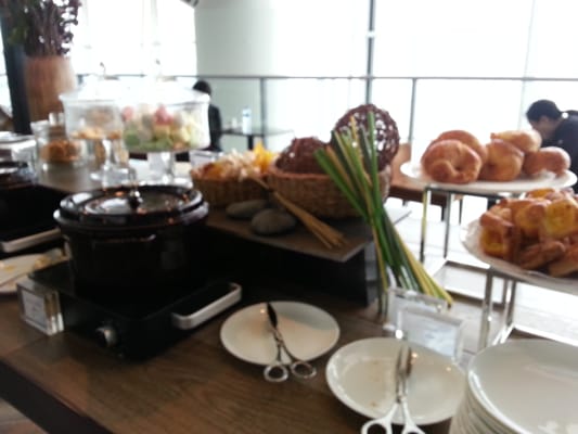 Chase Sapphire Lounge by The Club HKG by null