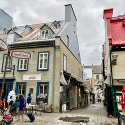 Galerie d'art, rue du trésor - Rue du Trésor_Quebec_Yelp_Sanju-2