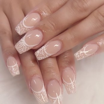 Vida Nail Spa - Gel X Designer Nails by Maestro Artist Vivian - Nail Salons Near Me - Oakley, California