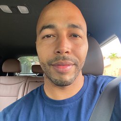 Manacas Barber Shop - Fresh Cut
