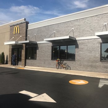 McDonald's - Burgers Near Me - Manchester, Tennessee McDonald's - Burgers Near Me - Manchester, Tennessee