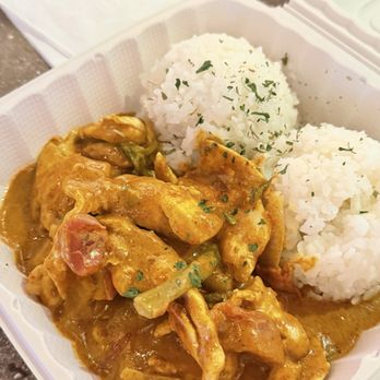 EbiNomi - Chicken Curry (Ohana) - Asian Fusion Near Me - Honolulu, Hawaii