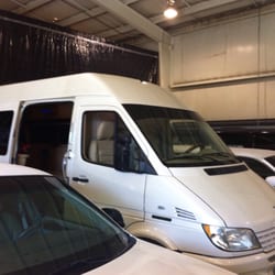 F & L Limo - Mercedes limo