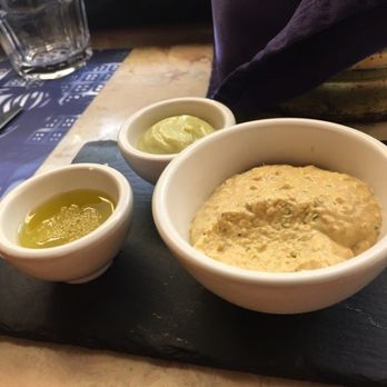 Sea Me - Bread with crab pate, olive oil & butter - Sushi Bars Near Me - Lisbon, 11 Sea Me - Bread with crab pate, olive oil & butter - Sushi Bars Near Me - Lisbon, 11