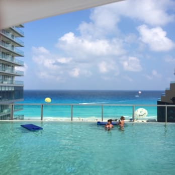 Secrets The Vine Cancun - 12th floor infinity pool.  VIP during the day, but available to all in the evening. - Hotels Near Me - Cancún, ROO