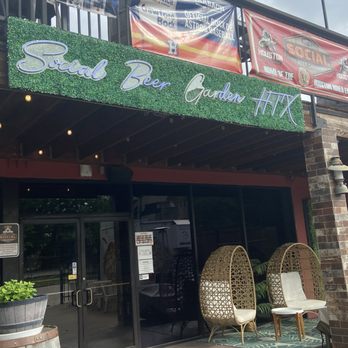 Social Beer Garden HTX - Beer Bar Near Me - Houston, Texas