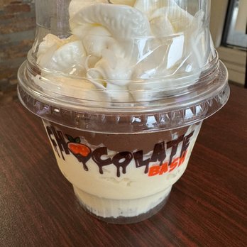 Chocolate Bash - Krispy Ice Cream Cup - Coffee & Tea Near Me - Los Angeles, California