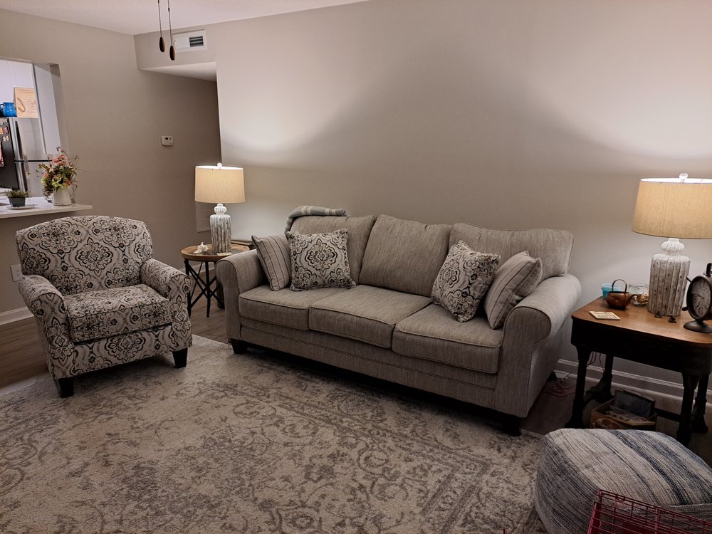 CAPITAL DISCOUNT FURNITURE 40 Photos & 67 Reviews 3921 S Miami Blvd