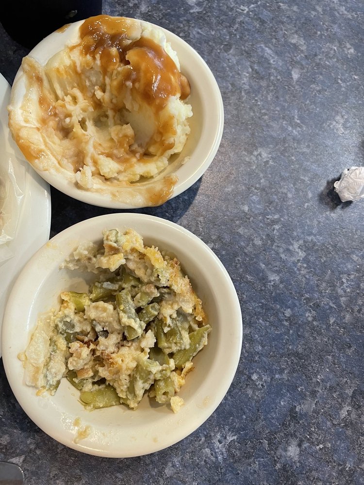 THE CLOCK Updated September 2024 18 Photos & 29 Reviews 105