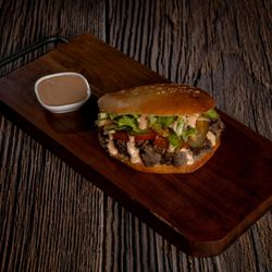 Navat - BERLIN DONER PITA-Beef, lamb, tomato, pickles, French fries, lettuce, house sauce