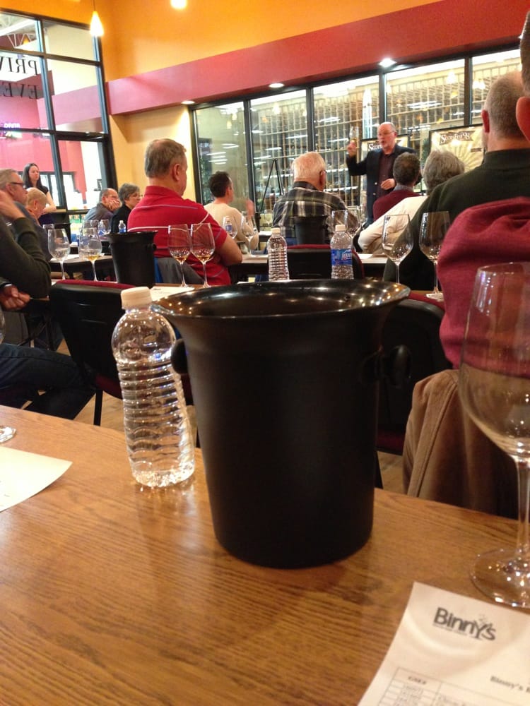 BINNY’S BEVERAGE DEPOT CHAMPAIGN Updated August 2024 27 Reviews