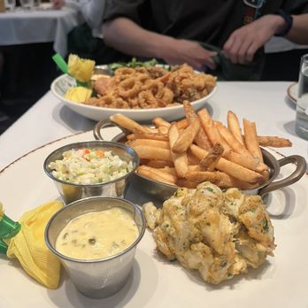 Old Ebbitt Grill - Jumbo Lump Crab Cake - Bars Near Me - Washington, DC, District of Columbia