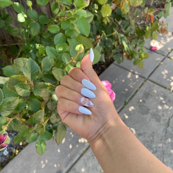 Vy-Vy Nail - super cute clouds - Nail Salons Near Me - Morgan Hill, California