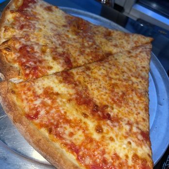 Evio's Pizza & Grill - Cheese Pizza - Pizza Near Me - North Miami, Florida