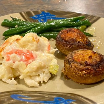 Paradise Buffet - Stuffed mushroom, baked crab - Buffets Near Me - Auburn, Indiana