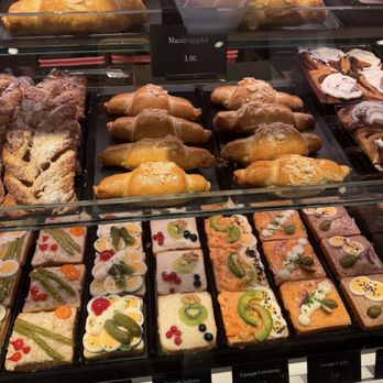Bachmann - Pastries - Bakeries Near Me - Luzern, LU