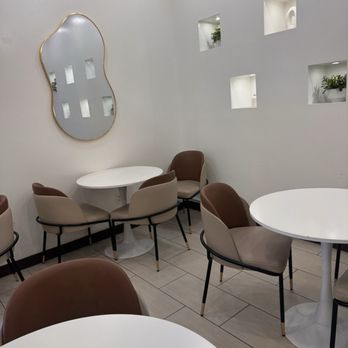 TONLE Coffee and Tea - Nice esthetic sitting area - Coffee & Tea Near Me - Los Alamitos, California