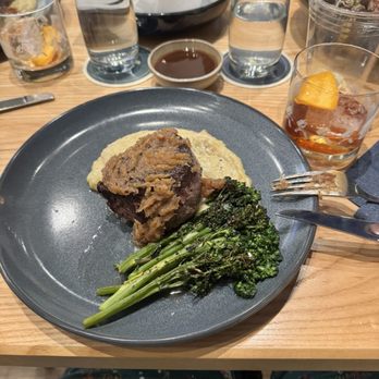 Central Standard Crafthouse & Kitchen - Distilleries Near Me - Milwaukee, Wisconsin