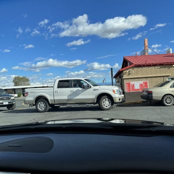 Dusty's In-N-Out - Busy place - Fast Food Near Me - Ephrata, Washington
