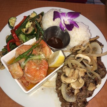 Guieb Cafe - NY Steak & Garlic shrimp w/ sautéed veggies - New American Near Me - Honolulu, Hawaii Guieb Cafe - NY Steak & Garlic shrimp w/ sautéed veggies - New American Near Me - Honolulu, Hawaii
