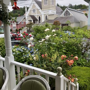 Rose River Inn Bed & Breakfast - Hotels Near Me - Astoria, Oregon Rose River Inn Bed & Breakfast - Hotels Near Me - Astoria, Oregon
