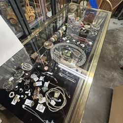 Dee’s Divine Finds