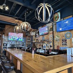 Peninsula Tap House - Inside bar top