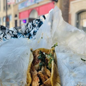 Huaraches Mexican Restaurant - Pollo (chicken) taco - Mexican Near Me - Chicago, Illinois Huaraches Mexican Restaurant - Pollo (chicken) taco - Mexican Near Me - Chicago, Illinois