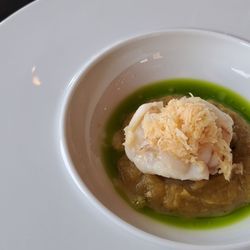 maiBeck - Atlantik-Seeteufel, Petersilienwurzel, grüner Ketchup, Liebstöckel. / Atlantic monkfish, parsnip, green ketchup, loveage.  2024 03 20. M1.