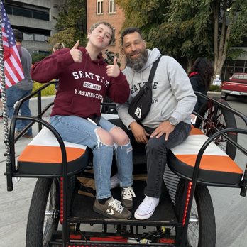 Bumble Bee Pedicab - Ride - Pedicabs Near Me