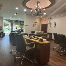 Mire Spa & Nail - Manicure Area