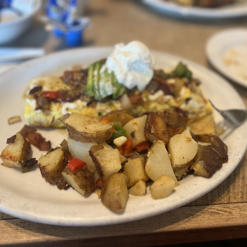The Egg House - Alambre Omelette - Breakfast & Brunch Near Me - Simi Valley, California The Egg House - Alambre Omelette - Breakfast & Brunch Near Me - Simi Valley, California