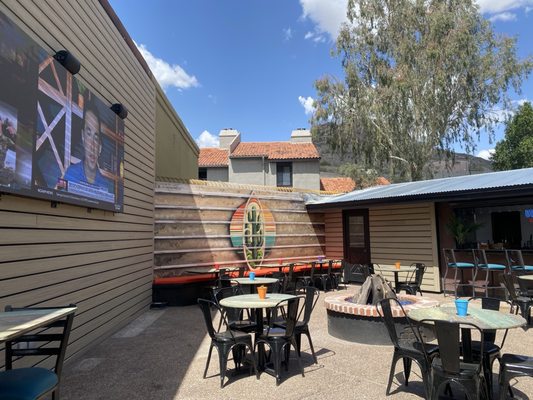 Driftwoods Sports Grill by null