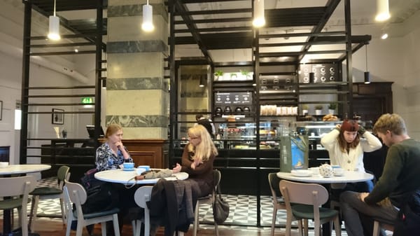 Cafe Noir by null
