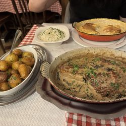 Au Petit Bouchon Chez Georges - Veal chop and fish stuffed