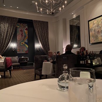 Tocqueville - Beautiful dining area - New American Near Me - New York, New York Tocqueville - Beautiful dining area - New American Near Me - New York, New York