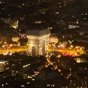 Eiffel Tower Terrace - Vacation Rentals Near Me - Paris, 75