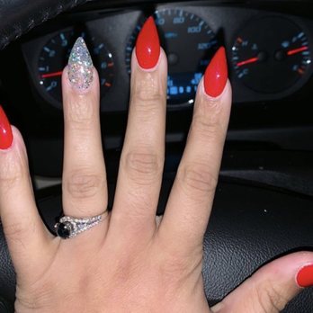 Cam Nails - Christmas Nails 2018 $30 - Nail Salons Near Me - Louisville, Kentucky Cam Nails - Christmas Nails 2018 $30 - Nail Salons Near Me - Louisville, Kentucky