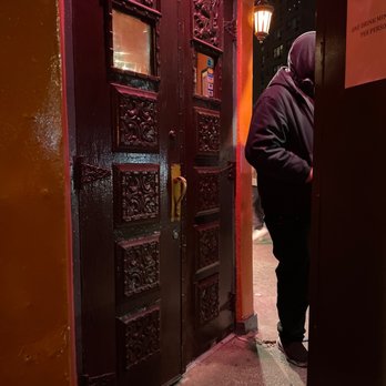 Rolfs - Front door - German Near Me - New York, New York