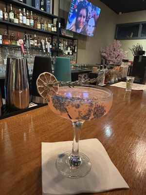 Tee Off Bar & Grill by null