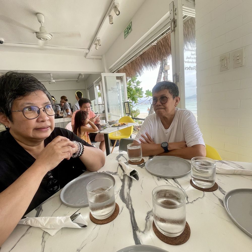 The Sunny Side Cafe - While waiting for our order , we enjoyed the sea view - Cafes Near Me - Malay, AKL The Sunny Side Cafe - While waiting for our order , we enjoyed the sea view - Cafes Near Me - Malay, AKL