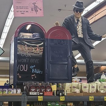 Grocery Outlet - a statue of a man in a top hat - Grocery Near Me - Seattle, Washington Grocery Outlet - a statue of a man in a top hat - Grocery Near Me - Seattle, Washington