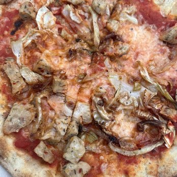 True Food Kitchen - Chicken Sausage Pizza - Vegetarian Near Me - Pasadena, California True Food Kitchen - Chicken Sausage Pizza - Vegetarian Near Me - Pasadena, California