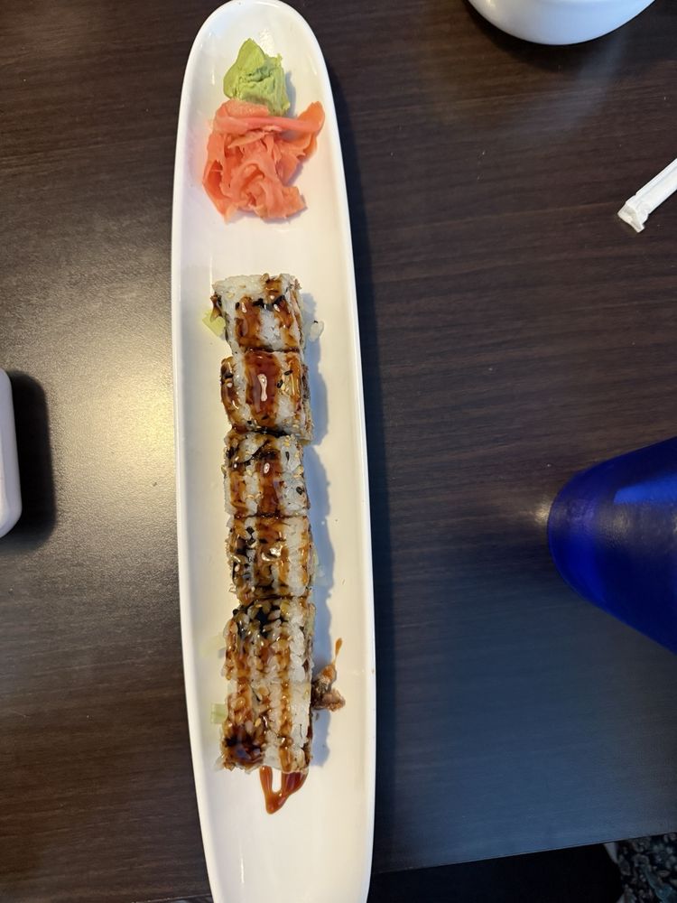 W & Z Asian Bistro & Sushi Bar