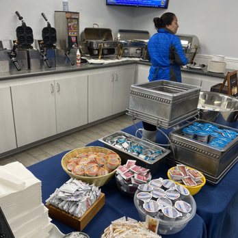 Pismo Lighthouse Suites - Breakfast 6/1 - Hotels Near Me - Pismo Beach, California Pismo Lighthouse Suites - Breakfast 6/1 - Hotels Near Me - Pismo Beach, California